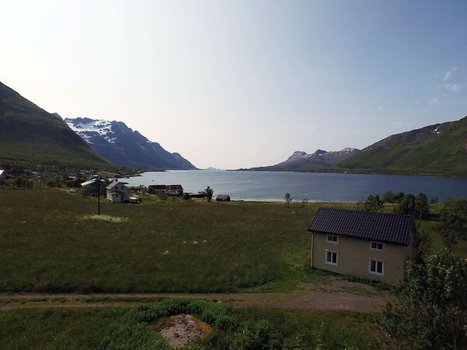 Charming House By The Sea, Lofoten! Laupstad Exterior photo